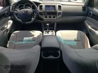 2010 Toyota Tacoma z VIN 5TEUU4EN5AZ728884, wystawiony jako Copart lot #56684525 z przebiegiem 142 230 mil mil oraz Czysty tytuł • Clean title. Historia ofert i sprzedaży dostępna na DreamBid. Obrazek 8.