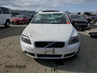 2007 Volvo S40 2.4L with VIN YV1MS382472316321, listed as a Copart auction lot 43195895 with 242,297 mi miles and Salvage Title. Bid and sale history available at carsss.com. Image 5.
