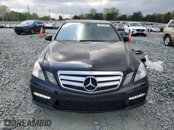2011 Mercedes-Benz E 350 Luxury with VIN WDDHF8HB6BA503282, listed as a Copart auction lot 52612495 with 140,143 mi miles and Salvage Title. Bid and sale history available at DreamBid. Image 5.