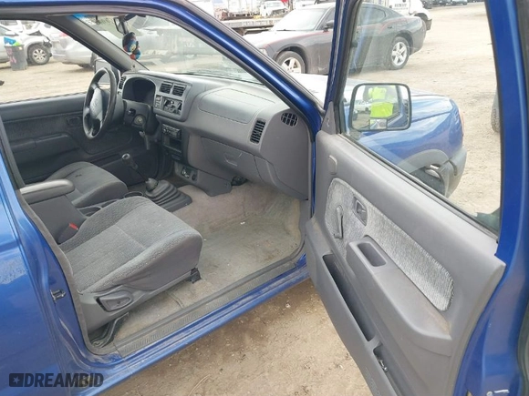 1998 Nissan Frontier 2WD XE with VIN 1N6DD26S9WC338897, listed as a IAAI auction lot 41876900 with 141,881 mi miles. Bid and sale history available at carsss.com. Image 5.