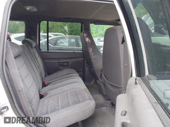 2001 Ford Explorer XLT с VIN 1FMZU73E11ZA03915, выставлен на аукционе IAAI как лот 42104076 с пробегом 117 034 миль миль и . История ставок и продаж доступна на DreamBid. Изображение 8.