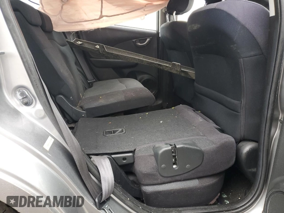 2010 Honda Fit Sport with VIN JHMGE8H40AC017384, listed as a Copart auction lot 58226445 with 138,453 mi miles and Salvage title. Bid and sale history available at DreamBid. Image 10.