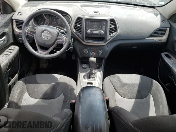 2016 Jeep Cherokee Altitude with VIN 1C4PJMAB6GW153797, listed as a Copart auction lot 56411505 with 253,304 mi miles and Non repairable. Bid and sale history available at DreamBid. Image 8.