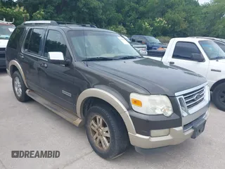 2007 Ford Explorer Eddie Bauer z VIN 1FMEU64E67UA75755, wystawiony jako IAAI lot #42363410 z przebiegiem 243 746 mil mil oraz . Historia ofert i sprzedaży dostępna na DreamBid. Obrazek 1.
