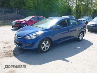 2015 Hyundai Elantra SE z VIN 5NPDH4AE7FH565322, wystawiony jako IAAI lot #42300061 z przebiegiem 94 342 mil mil oraz . Historia ofert i sprzedaży dostępna na DreamBid. Obrazek 2.