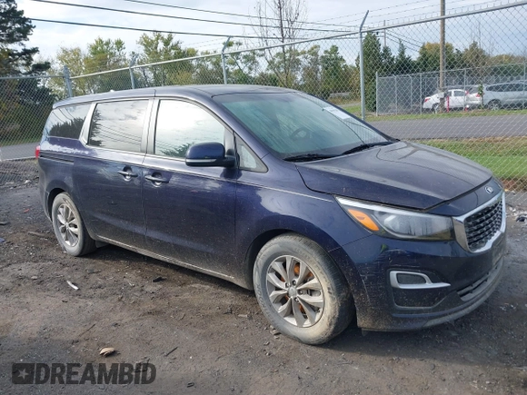 2020 Kia Sedona LX with VIN KNDMB5C1XL6618392, listed as a IAAI auction lot 40519236 with 27,890 mi miles. Bid and sale history available at carsss.com. Image 1.