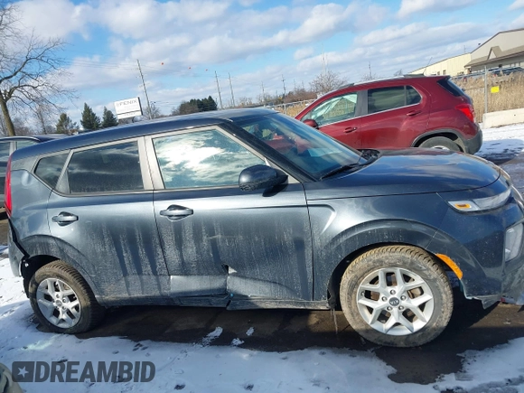 2020 Kia Soul S with VIN KNDJ23AUXL7097950, listed as a IAAI auction lot 41546970 with 45,752 mi miles. Bid and sale history available at carsss.com. Image 13.