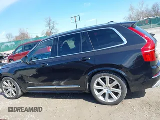 2016 Volvo XC90 T6 Inscription with VIN YV4A22PL6G1064524, listed as a IAAI auction lot 41795921 with 111,483 mi miles. Bid and sale history available at carsss.com. Image 14.