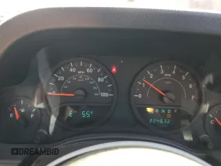 2008 Jeep Wrangler X с VIN 1J4FA24128L546924, выставлен на аукционе Copart как лот 58186175 с пробегом 224 632 миль миль и Списание • Salvage title. История ставок и продаж доступна на DreamBid. Изображение 9.