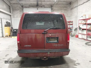 1998 Chevrolet Astro with VIN 1GNEL19W3WB115660, listed as a IAAI auction lot 42141028 with 95,538 mi miles. Bid and sale history available at carsss.com. Image 16.