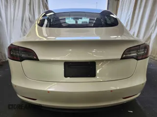 2020 Tesla Model 3 Long Range z VIN 5YJ3E1EB0LF636678, wystawiony jako IAAI lot #42575821 z przebiegiem 65 515 mil mil oraz . Historia ofert i sprzedaży dostępna na DreamBid. Obrazek 17.