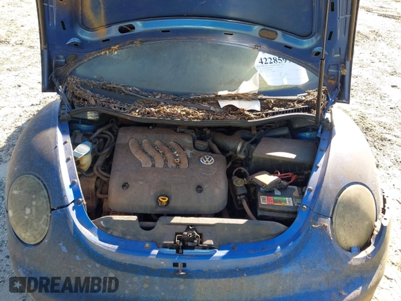 1999 Volkswagen Beetle GLS with VIN 3VWCC21C8XM426984, listed as a IAAI auction lot 42285973 with Not provided miles and . Bid and sale history available at DreamBid. Image 10.