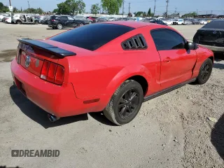 2008 Ford Mustang Deluxe with VIN 1ZVHT80N485138561, listed as a Copart auction lot 58094495 with 181,443 mi miles and Clean title. Bid and sale history available at DreamBid. Image 3.