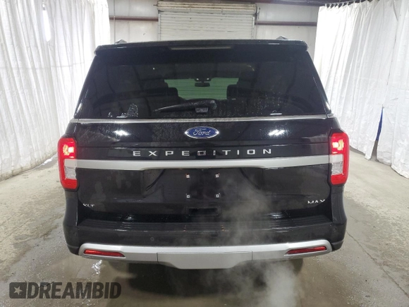 2024 Ford Expedition Max XLT with VIN 1FMJK1J8XREA33057, listed as a Copart auction lot 50720065 with 19,386 mi miles and Clean Title. Bid and sale history available at DreamBid. Image 6.