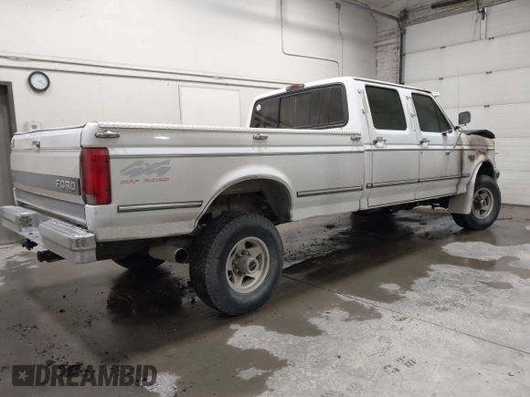 1995 Ford F-350 с VIN 1FTJW36F0SEA42142, выставлен на аукционе IAAI как лот 41818083 с пробегом Не указан миль и . История ставок и продаж доступна на DreamBid. Изображение 4.