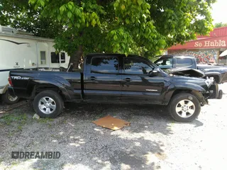 2014 Toyota Tacoma with VIN 3TMMU4FN6EM072471, listed as a IAAI auction lot 42525218 with 150,461 mi miles and . Bid and sale history available at DreamBid. Image 14.
