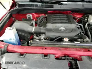 2019 Toyota Tundra SR5 с VIN 5TFDW5F19KX796240, выставлен на аукционе Copart как лот 61962385 с пробегом 67 004 миль миль и Списание • Salvage title. История ставок и продаж доступна на DreamBid. Изображение 16.