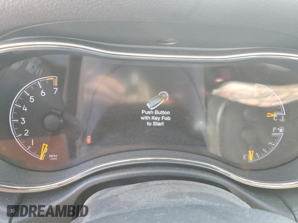 2021 Jeep Grand Cherokee Limited z VIN 1C4RJFBG2MC702391, wystawiony jako Copart lot #54561235 z przebiegiem Nie podano mil oraz Czysty tytuł • Clean title. Historia ofert i sprzedaży dostępna na DreamBid. Obrazek 9.