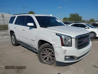 2017 GMC Yukon SLT with VIN 1GKS1BKC7HR368759, listed as a IAAI auction lot 41477644 with 1 mi miles. Bid and sale history available at carsss.com. Image 1.