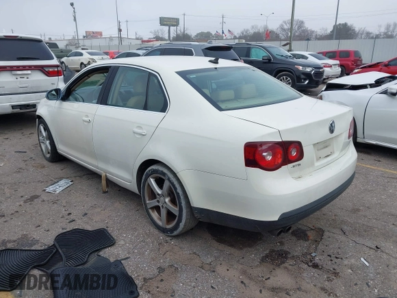 2008 Volkswagen Jetta Sedan SE with VIN 3VWRM71K78M104317, listed as a IAAI auction lot 41653840 with 178,616 mi miles. Bid and sale history available at carsss.com. Image 3.