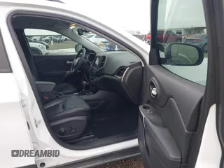 2022 Jeep Cherokee Latitude Lux with VIN 1C4PJLMX1ND535178, listed as a IAAI auction lot 42161237 with 42,468 mi miles and . Bid and sale history available at DreamBid. Image 5.