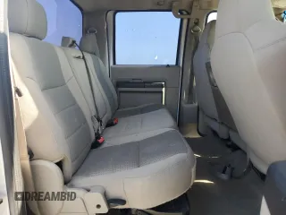 2008 Ford F-250 XL z VIN 1FTSW21R58EC75894, wystawiony jako Copart lot #61160975 z przebiegiem 189 193 mil mil oraz Szkoda całkowita • Salvage title. Historia ofert i sprzedaży dostępna na DreamBid. Obrazek 10.