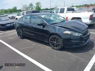 2015 Dodge Dart SXT z VIN 1C3CDFBB1FD403851, wystawiony jako IAAI lot #42117075 z przebiegiem 231 829 mil mil oraz . Historia ofert i sprzedaży dostępna na DreamBid. Obrazek 1.