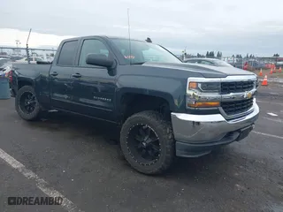 2018 Chevrolet Silverado 1500 LT with VIN 1GCVKREH7JZ268186, listed as a IAAI auction lot 41484090 with 153,392 mi miles. Bid and sale history available at carsss.com. Image 1.