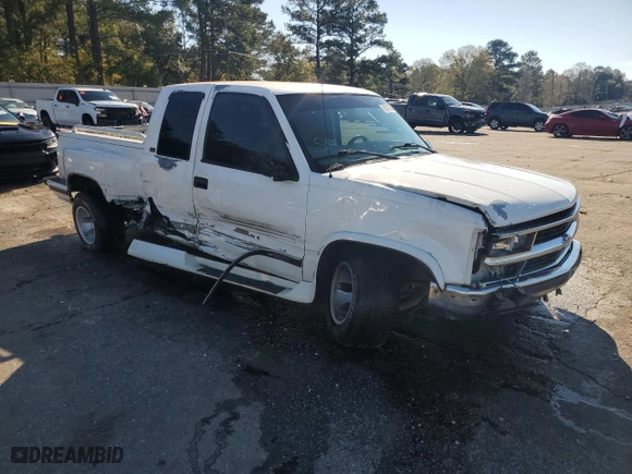 1997 Chevrolet C/K 1500 with VIN 2GBEC19R7V1118602, listed as a Copart auction lot 88310455 with 263,009 mi miles and Salvage Title. Bid and sale history available at carsss.com. Image 4.