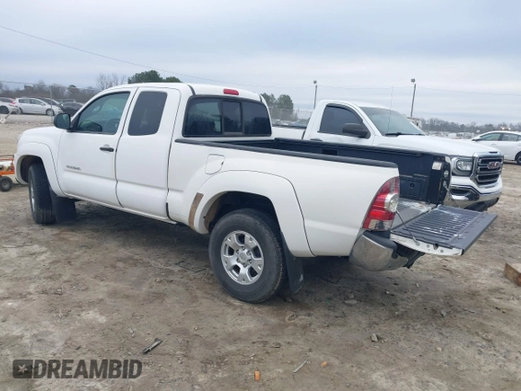 2011 Toyota Tacoma with VIN 5TFUU4EN1BX017921, listed as a IAAI auction lot 41500421 with 75,252 mi miles. Bid and sale history available at carsss.com. Image 3.