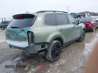 2024 Kia Telluride EX with VIN 5XYP3DGC5RG559709, listed as a IAAI auction lot 41828201 with 6,114 mi miles and . Bid and sale history available at carsss.com. Image 4.