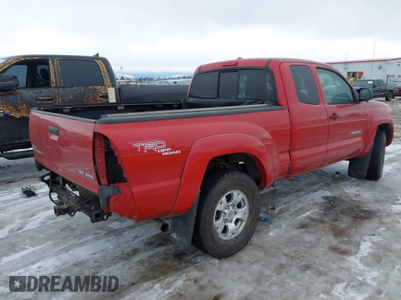 2009 Toyota Tacoma with VIN 5TEUU42N29Z630198, listed as a IAAI auction lot 41626550 with 141,173 mi miles. Bid and sale history available at carsss.com. Image 4.