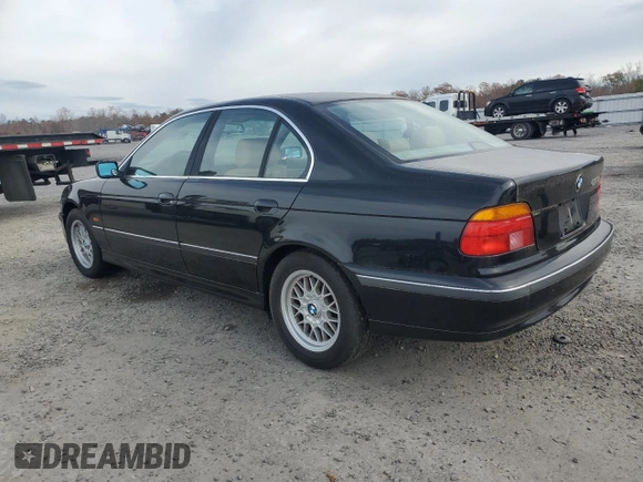1999 BMW 5 Series 528iA with VIN WBADM6345XGU01081, listed as a Copart auction lot 82130524 with 227,118 mi miles and Clean Title. Bid and sale history available at carsss.com. Image 2.
