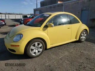 2007 Volkswagen New Beetle Coupe with VIN 3VWRW31C47M513112, listed as a Copart auction lot 47124475 with 195,891 mi miles and Clean Title. Bid and sale history available at carsss.com. Image 1.