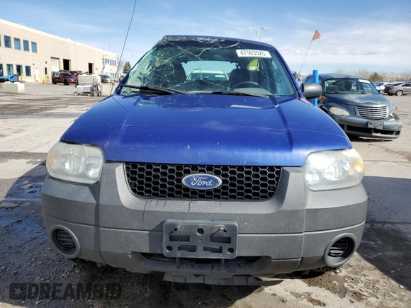 2005 Ford Escape XLS with VIN 1FMCU92Z25KB84124, listed as a Copart auction lot 49141705 with Not provided miles and Salvage title. Bid and sale history available at DreamBid. Image 5.