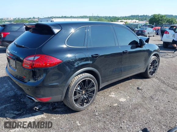 2013 Porsche Cayenne с VIN WP1AA2A21DLA02081, выставлен на аукционе IAAI как лот 42559417 с пробегом 81 413 миль миль и . История ставок и продаж доступна на DreamBid. Изображение 4.