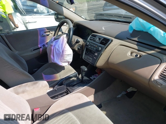 1998 Honda Accord LX with VIN 1HGCG5648WA084802, listed as a IAAI auction lot 42424338 with 201,552 mi miles and . Bid and sale history available at DreamBid. Image 5.