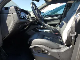 2024 Porsche Cayenne с VIN WP1AA2AY3RDA04548, выставлен на аукционе Copart как лот 48306425 с пробегом Не указан миль и Чистый • Clean title. История ставок и продаж доступна на DreamBid. Изображение 7.
