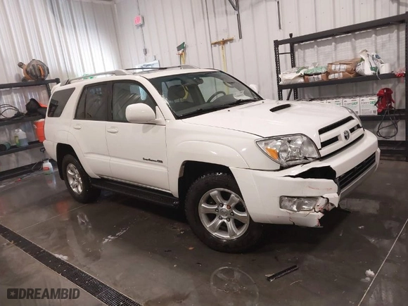 2005 Toyota 4Runner SR5 with VIN JTEBT14R450051986, listed as a IAAI auction lot 41597512 with 113,042 mi miles. Bid and sale history available at carsss.com. Image 1.