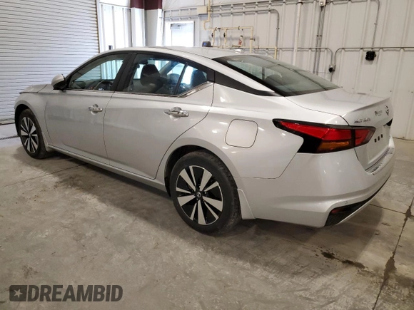 2022 Nissan Altima SV with VIN 1N4BL4DWXNN374881, listed as a Copart auction lot 52409335 with 28,189 mi miles and Salvage Title. Bid and sale history available at DreamBid. Image 2.