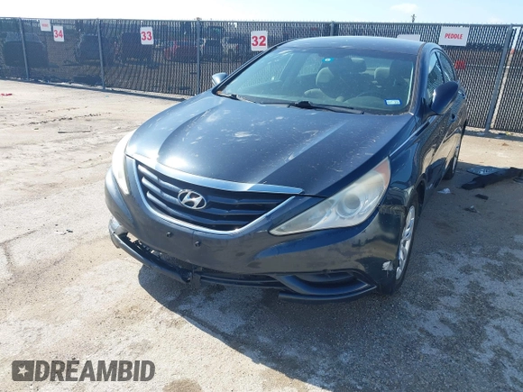 2011 Hyundai Sonata GLS with VIN 5NPEB4AC3BH295245, listed as a IAAI auction lot 42110670 with 213,643 mi miles and . Bid and sale history available at DreamBid. Image 6.