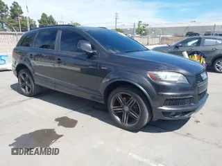 2012 Audi Q7 3.0T S line with VIN WA1DGAFEXCD009172, listed as a IAAI auction lot 42029533 with 105,815 mi miles. Bid and sale history available at carsss.com. Image 1.