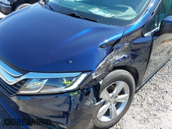 2019 Honda Odyssey EX-L with VIN 5FNRL6H78KB124346, listed as a IAAI auction lot 41977283 with 83,054 mi miles. Bid and sale history available at carsss.com. Image 6.