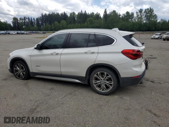 2016 BMW X1 xDrive28i z VIN WBXHT3C30G5E54396, wystawiony jako Copart lot #56042815 z przebiegiem 101 632 mil mil oraz Szkoda całkowita • Salvage title. Historia ofert i sprzedaży dostępna na DreamBid. Obrazek 2.