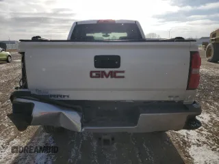 2016 GMC Sierra 2500HD SLE z VIN 1GT12SEGXGF265919, wystawiony jako Copart lot #82118884 z przebiegiem 113 066 mil mil oraz Szkoda całkowita • Salvage title. Historia ofert i sprzedaży dostępna na DreamBid. Obrazek 6.