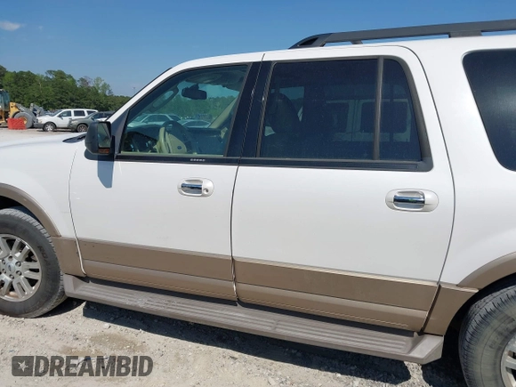 2011 Ford Expedition Max XLT с VIN 1FMJK1H57BEF44680, выставлен на аукционе IAAI как лот 42052578 с пробегом 171 357 миль миль и . История ставок и продаж доступна на DreamBid. Изображение 14.