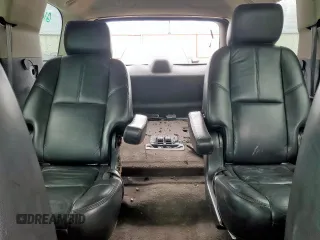 2011 Chevrolet Tahoe LT z VIN 1GNSCBE07BR102826, wystawiony jako Copart lot #54546765 z przebiegiem 234 000 mil mil oraz Szkoda całkowita • Salvage title. Historia ofert i sprzedaży dostępna na DreamBid. Obrazek 10.