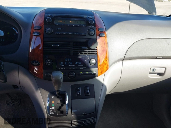 2009 Toyota Sienna XLE with VIN 5TDZK22C59S235573, listed as a IAAI auction lot 40885143 with 62,949 mi miles. Bid and sale history available at carsss.com. Image 12.