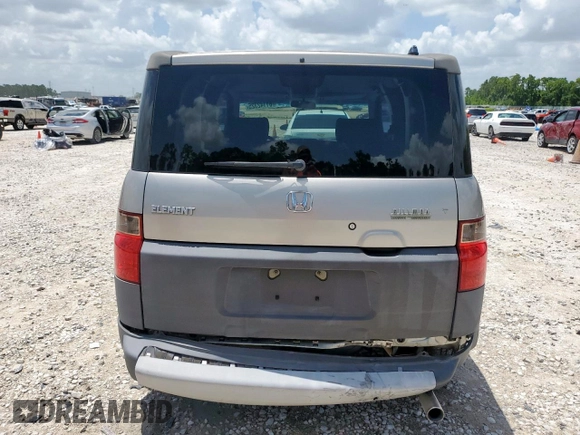 2004 Honda Element EX with VIN 5J6YH185X4L005318, listed as a Copart auction lot 61142325 with 241,496 mi miles and Clean title. Bid and sale history available at DreamBid. Image 6.