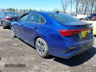 2020 Kia Forte GT-Line with VIN 3KPF34AD5LE243549, listed as a IAAI auction lot 41958210 with 46,382 mi miles. Bid and sale history available at carsss.com. Image 3.
